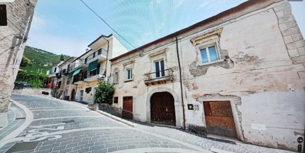 pentavano in vendita a Frasso Telesino