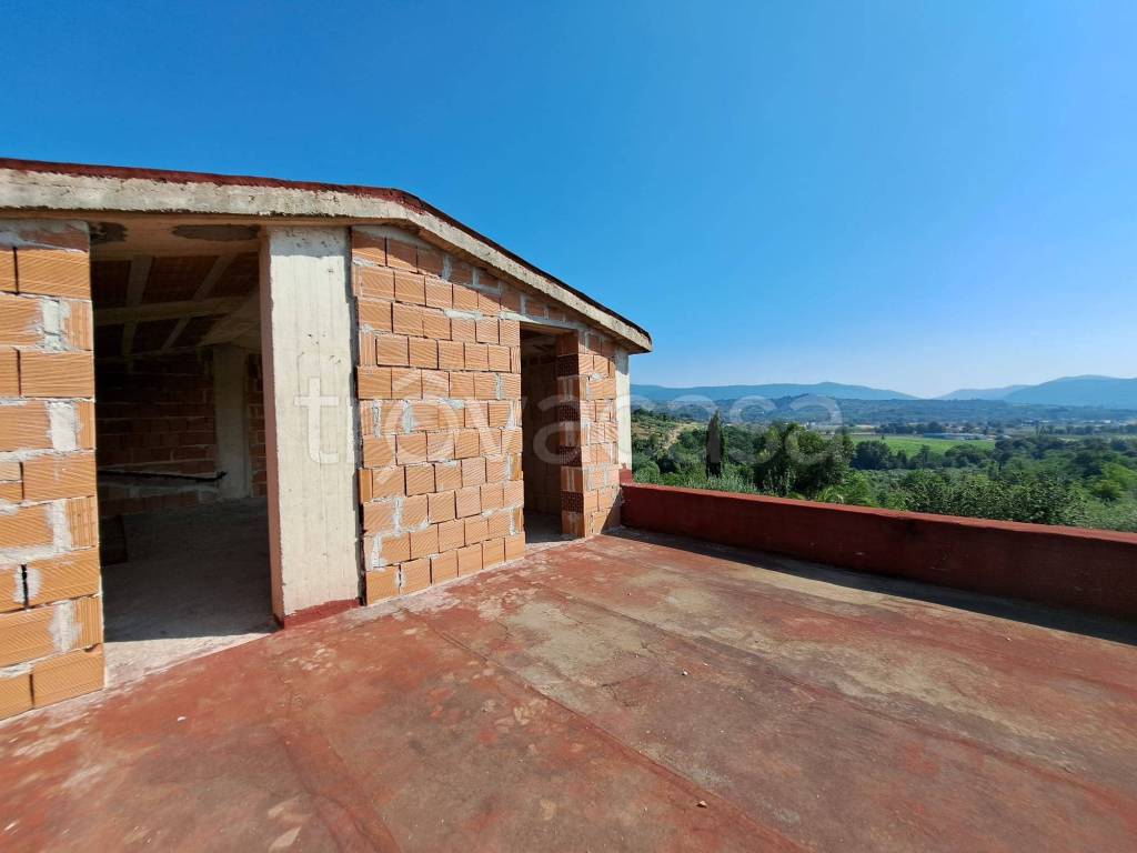 casa indipendente in vendita a Frasso Telesino