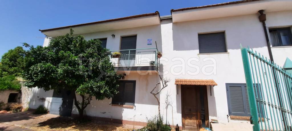 casa indipendente in vendita a Frasso Telesino