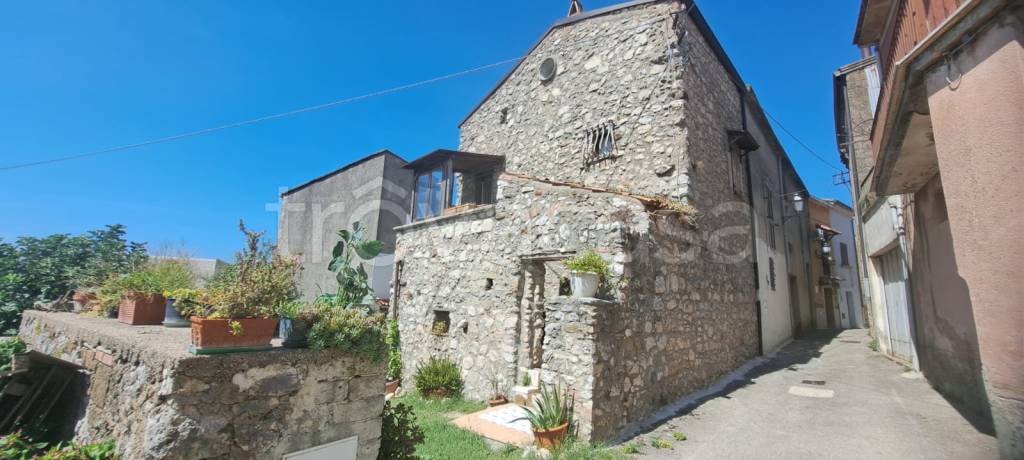 casa indipendente in vendita a Frasso Telesino in zona Nansignano