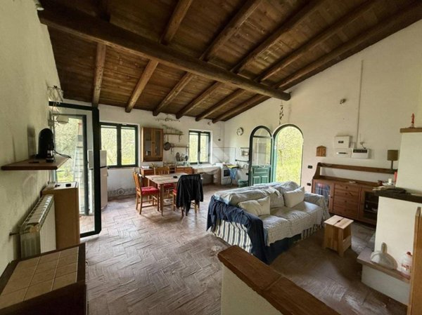 casa indipendente in vendita a Frasso Telesino