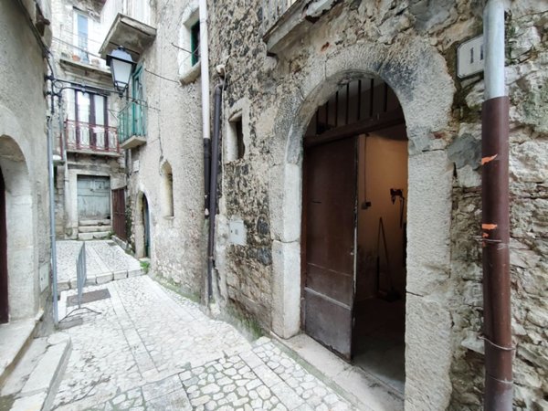 casa indipendente in vendita a Guardia Sanframondi