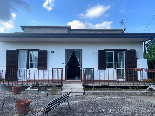 casa indipendente in vendita a Guardia Sanframondi