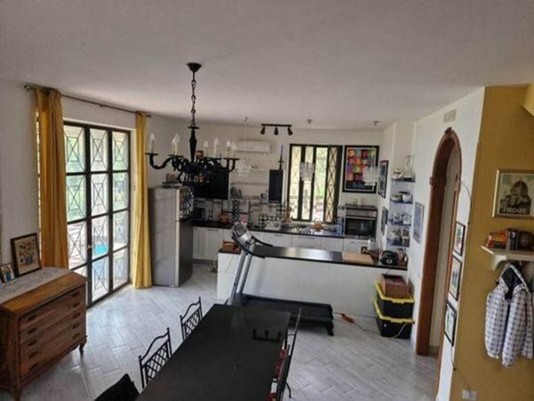 casa indipendente in vendita a Guardia Sanframondi