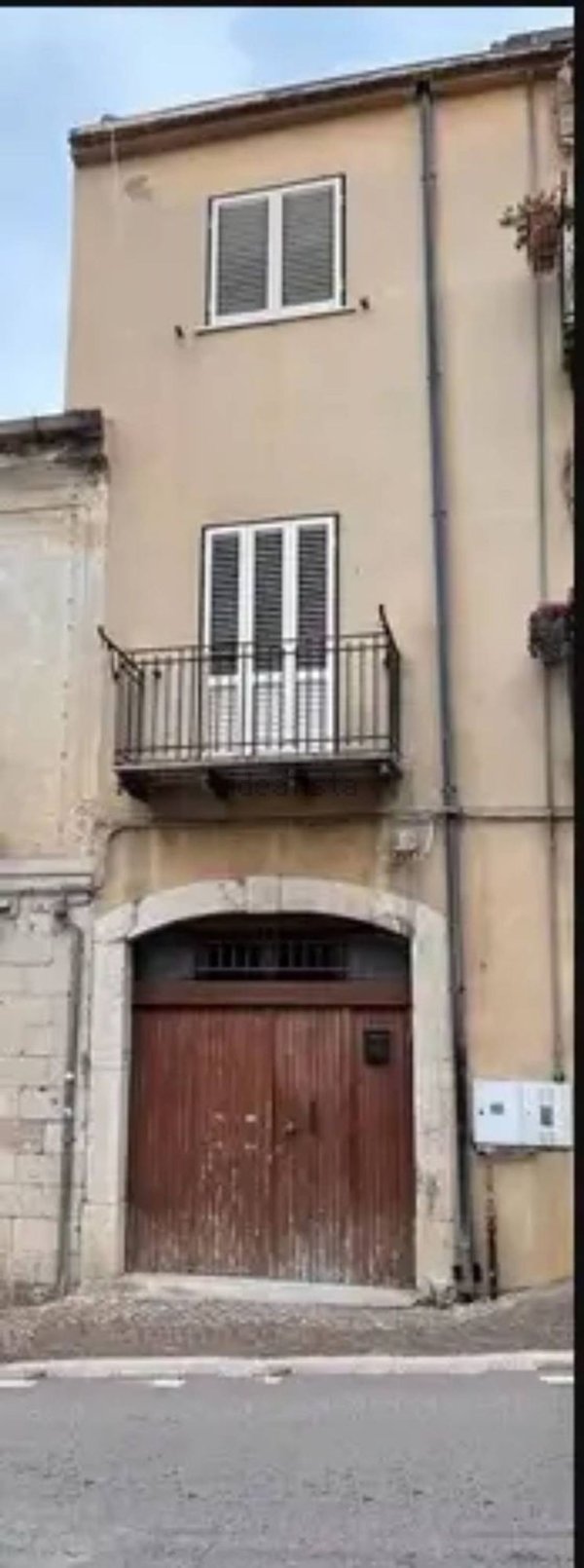 quadrivano in vendita a Guardia Sanframondi in zona Santa Lucia