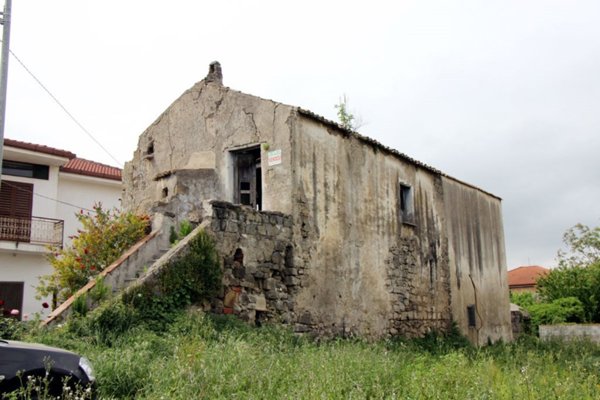 casa indipendente in vendita a Limatola