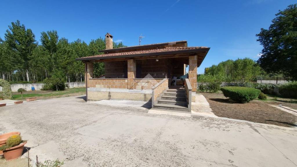 casa indipendente in vendita a Limatola in zona Giardoni