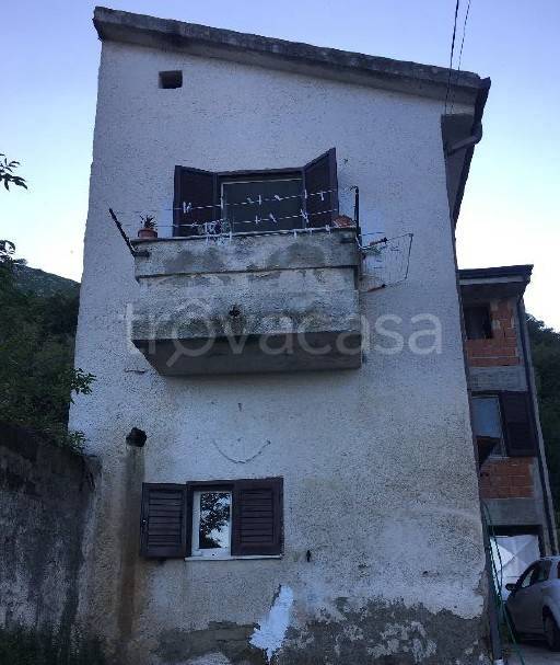 casa indipendente in vendita a Limatola