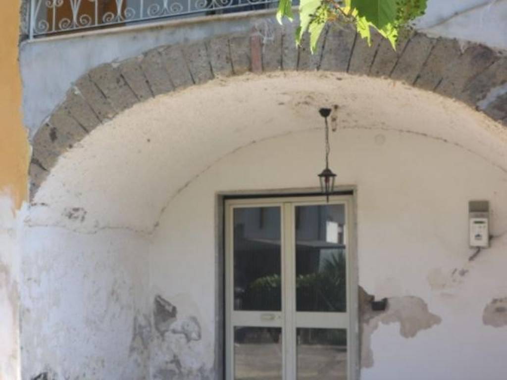 casa indipendente in vendita a Limatola