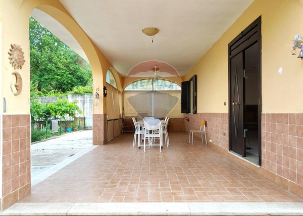 casa indipendente in vendita a Limatola