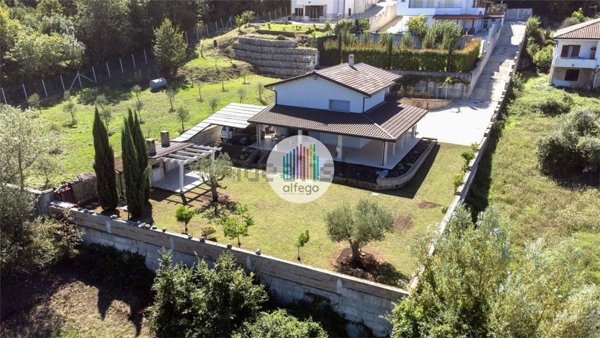 casa indipendente in vendita a Limatola in zona Biancano