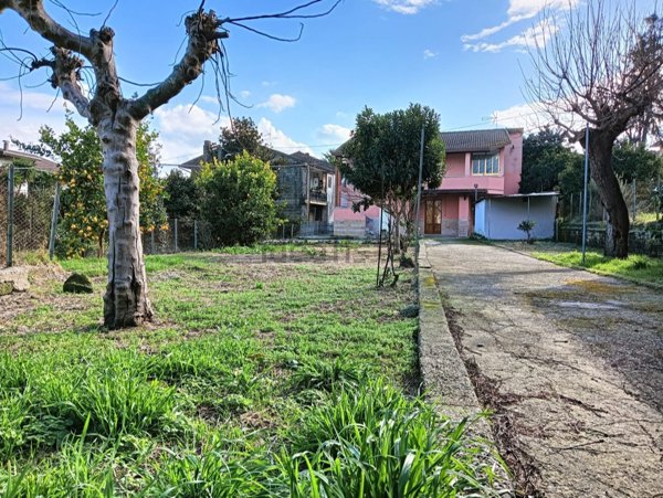 casa indipendente in vendita a Limatola