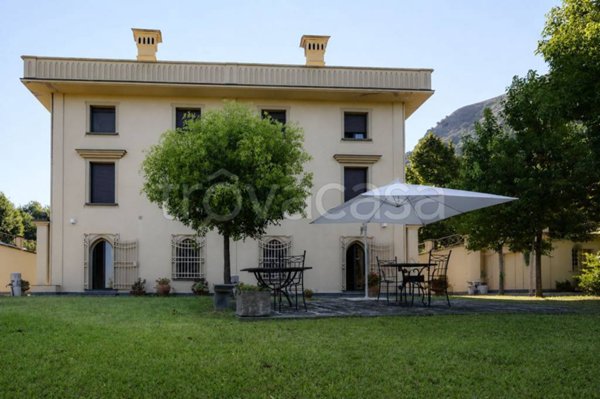 casa indipendente in vendita a Limatola
