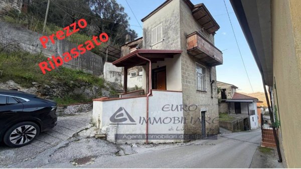 casa indipendente in vendita a Limatola