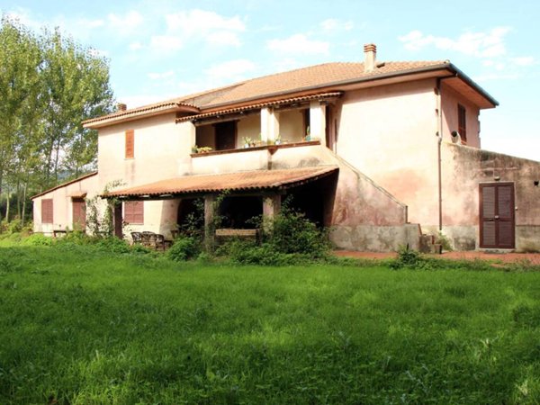 casa indipendente in vendita a Limatola in zona Giardoni
