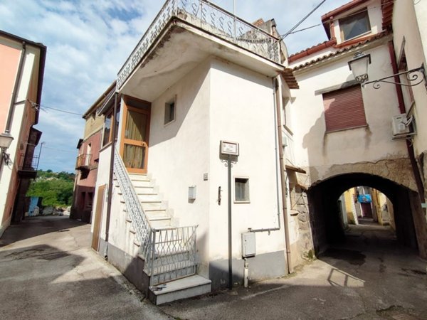 casa indipendente in vendita a Melizzano