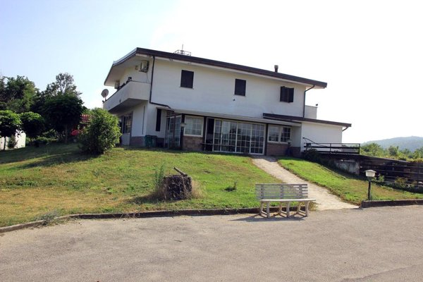 casa indipendente in vendita a Melizzano