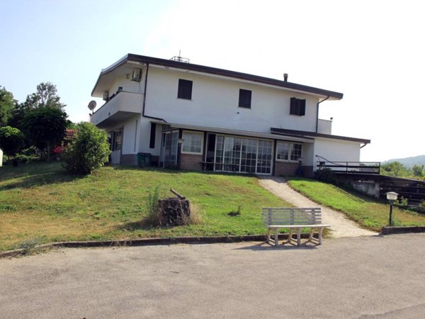 casa indipendente in vendita a Melizzano