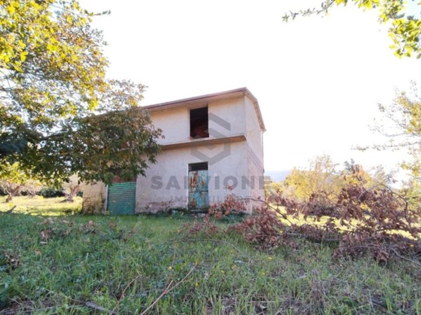 casa indipendente in vendita a Melizzano