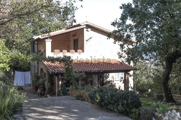 casa indipendente in vendita a Melizzano