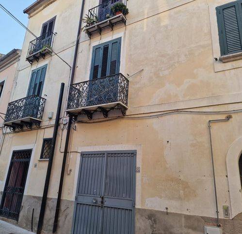 intera palazzina in vendita a Melizzano