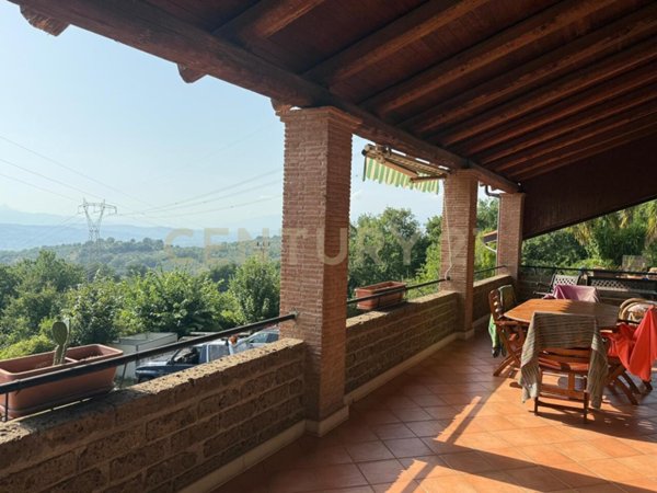 casa indipendente in vendita a Melizzano