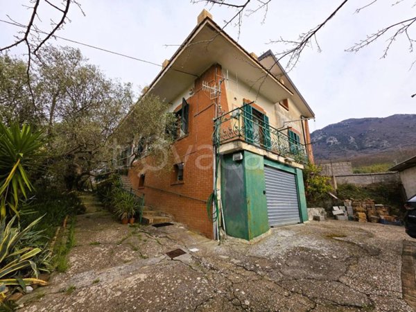 casa indipendente in vendita a Melizzano in zona Torello