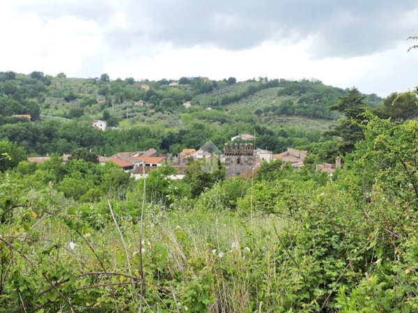 terreno edificabile in vendita a Melizzano