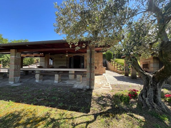 casa indipendente in vendita a Melizzano in zona Torello