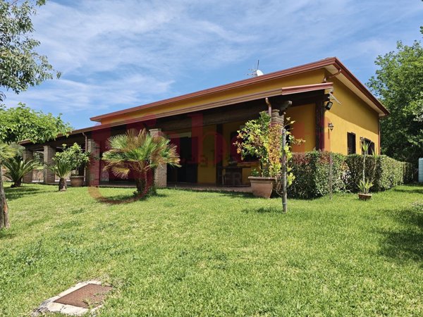 casa indipendente in vendita a Melizzano in zona Torello