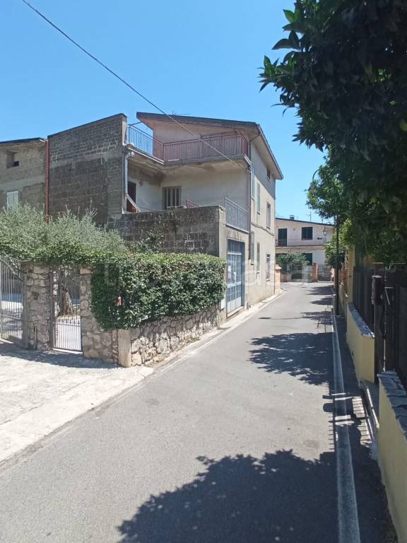 casa indipendente in vendita a Moiano