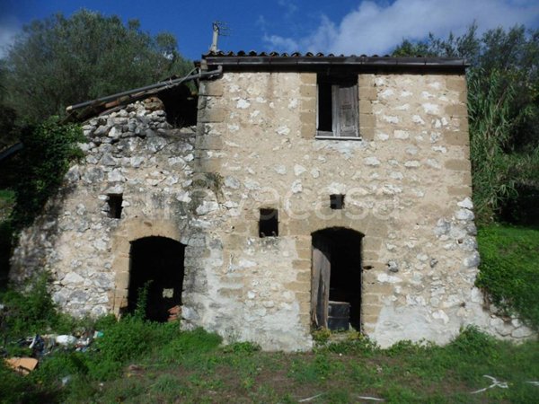 terreno agricolo in vendita a Moiano in zona Luzzano