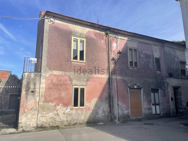 casa indipendente in vendita a Moiano