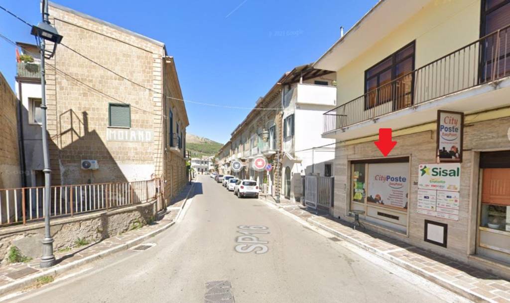 locale commerciale in vendita a Moiano