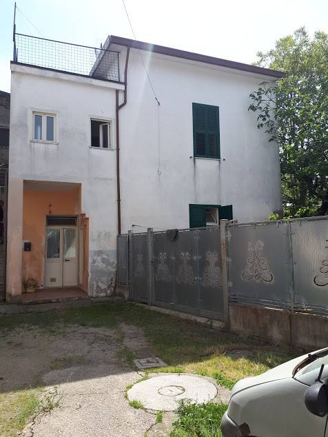 casa semindipendente in vendita a Moiano