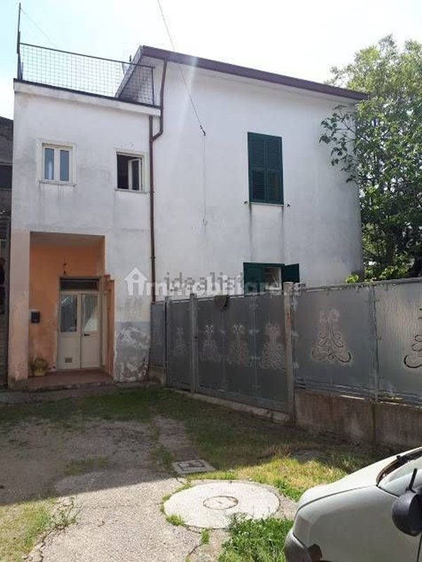 casa semindipendente in vendita a Moiano