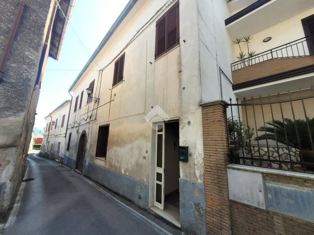 casa indipendente in vendita a Moiano