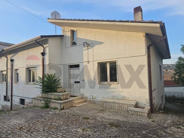 casa indipendente in vendita a Molinara