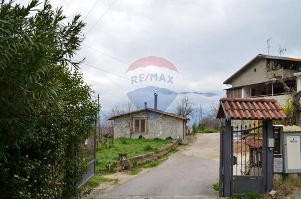 casa indipendente in vendita a Montesarchio