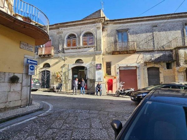 casa indipendente in vendita a Montesarchio