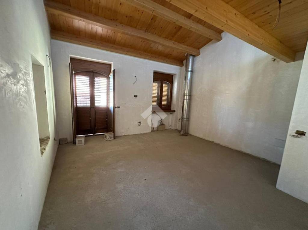 casa indipendente in vendita a Montesarchio