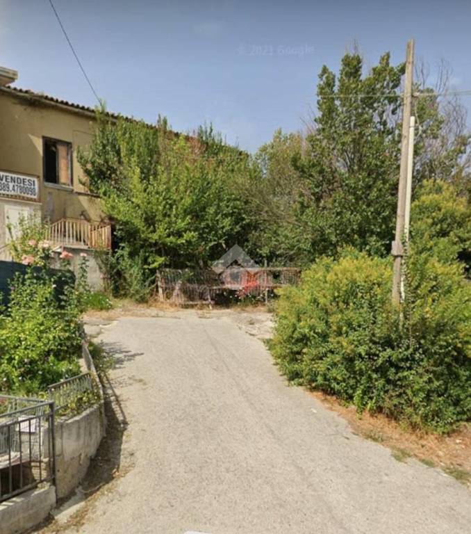 casa indipendente in vendita a Montesarchio in zona Varoni