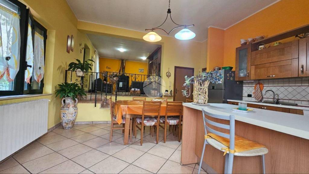 casa indipendente in vendita a Montesarchio