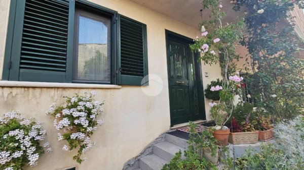 casa indipendente in vendita a Montesarchio