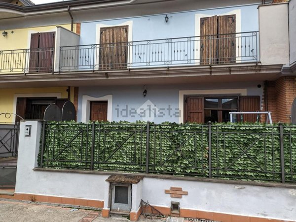casa indipendente in vendita a Montesarchio