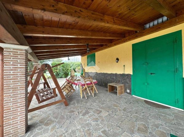 casa indipendente in vendita a Montesarchio