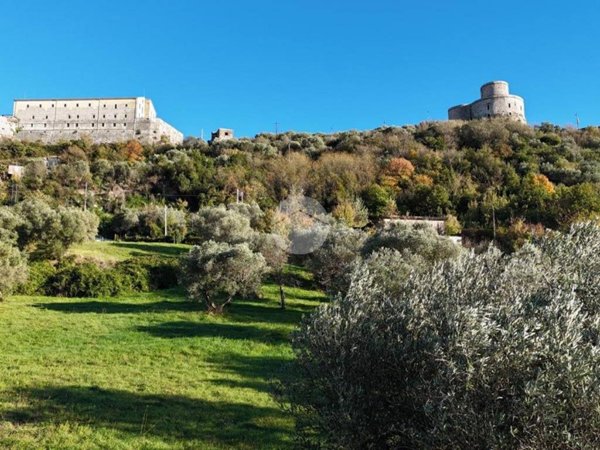 casa indipendente in vendita a Montesarchio