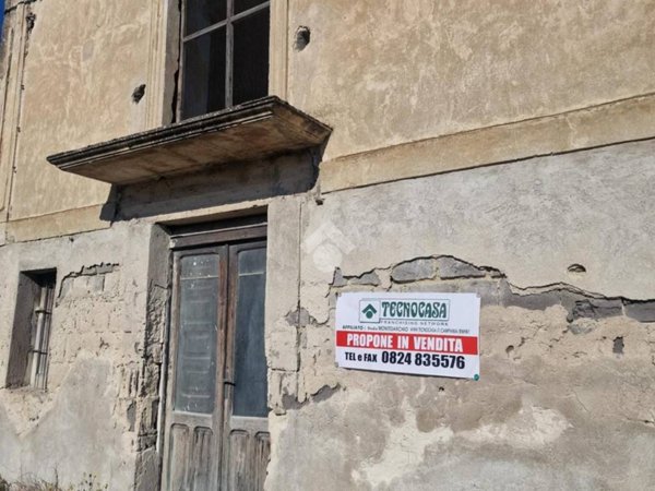 casa semindipendente in vendita a Montesarchio