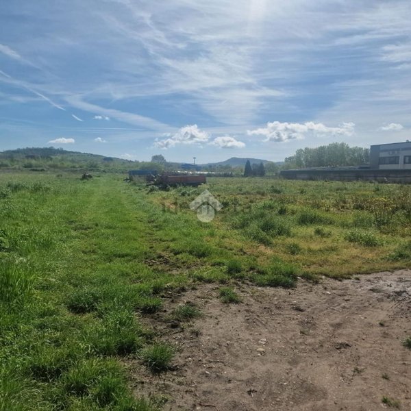 terreno industriale in vendita a Montesarchio