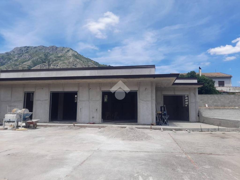 casa indipendente in vendita a Montesarchio in zona Varoni